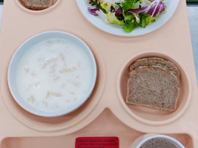 Posiłek na dzień 17.11.2025 roku - śniadanie dieta cukrzycowa - dieta z ograniczeniem łatwo przyswajalnych węglowodanów.