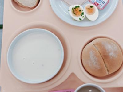 Posiłek na dzień 01.12.2025 roku - śniadanie dieta łatwostrawna.