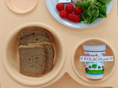 Posiłek na dzień 08.12.2025 roku - kolacja dieta cukrzycowa - dieta z ograniczeniem łatwo przyswajalnych węglowodanów.