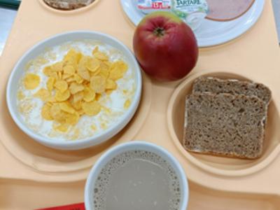 Posiłek na dzień 18.12.2025 roku - śniadanie dieta cukrzycowa - dieta z ograniczeniem łatwo przyswajalnych węglowodanów.