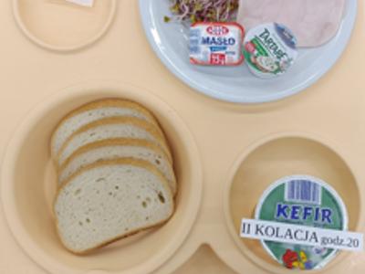 Posiłek na dzień 22.12.2025 roku - kolacja dieta łatwostrawna bogatobiałkowa.