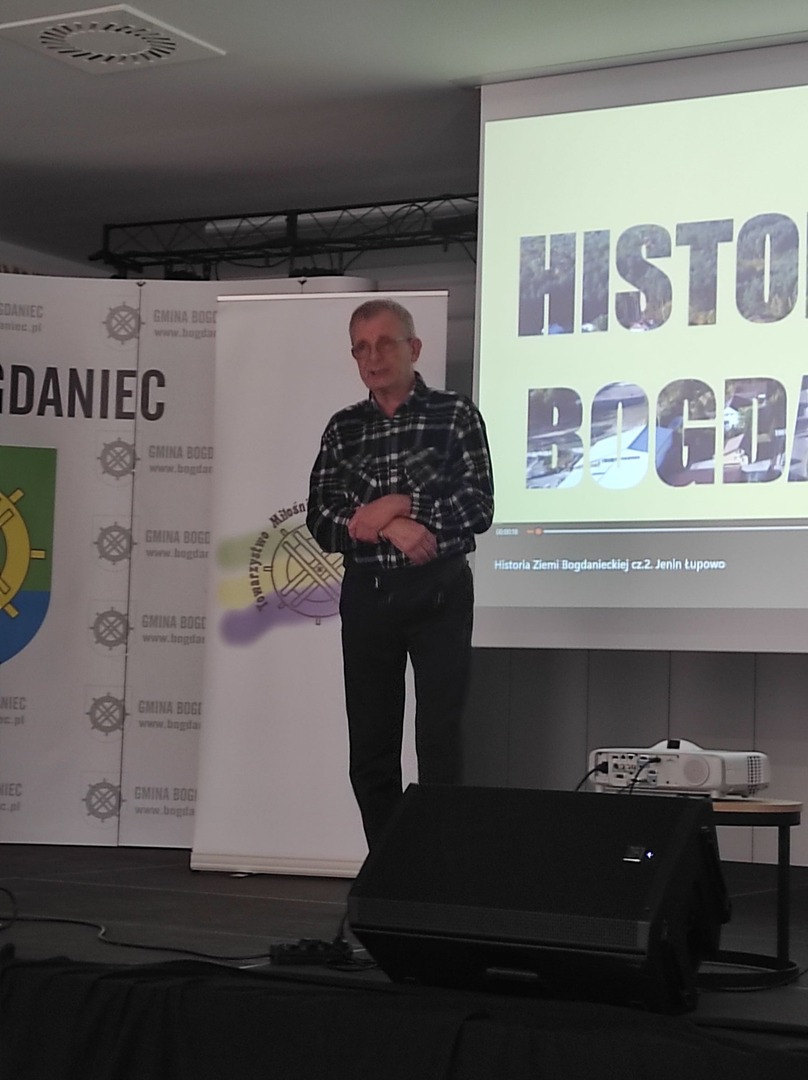 spotkanie_z_historykami.jpg [1532x2048]
