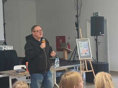 spotkanie_autorskie_m_palasz.jpg[small]
