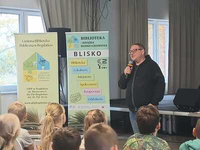 spotkanie_autorskie_m_palasz_2.jpg[small]