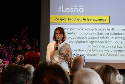 Wernisaż wystawy Zespołu Tkactwa Artystycznego w Galerii Leśnej GOK