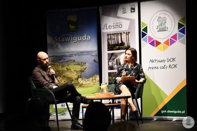 Wystawy i wernisaże w Galerii Leśnej oraz Kuźni Kultury "Dawna Kaplica"