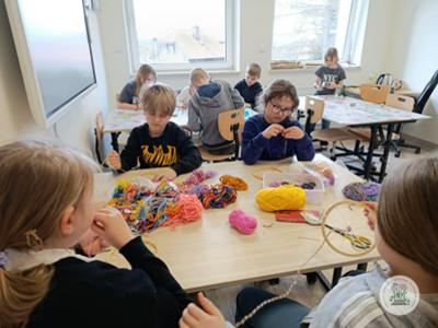 Pracowni rękodzielnicza w Gminnym Ośrodku Kultury w Stawigudzie.
