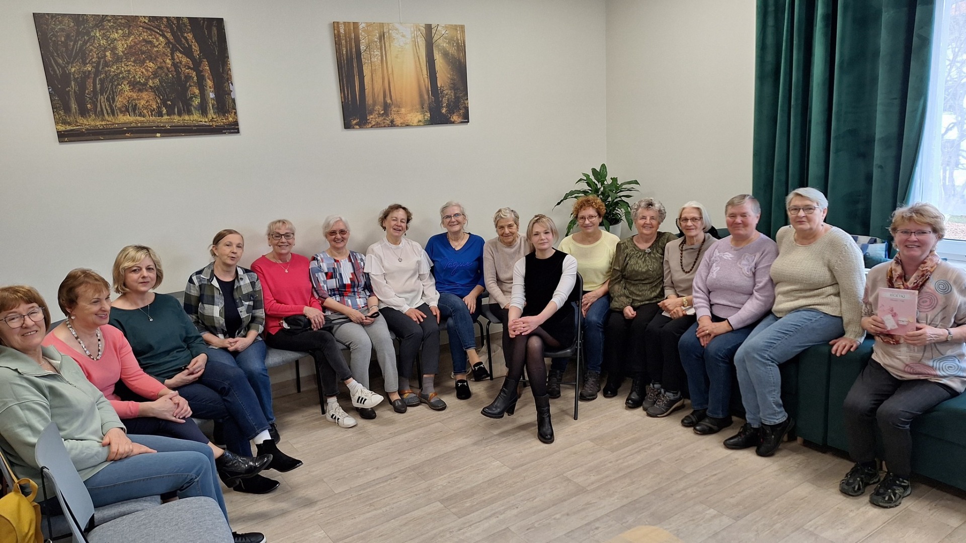 Seniorki podczas spotkania w Klubie Seniora w Stawigudzie