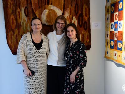 Relacja z wernisażu wystawy Zespołu Tkactwa Artystycznego w Galerii Leśnej GOK Stawiguda/ 06.05.2025