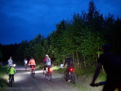 Nocna gra terenowa „Orientuj się!” w gminie Stawiguda realizowana w ramach RekreAKCJI/ Stawiguda/ 19.07.2025