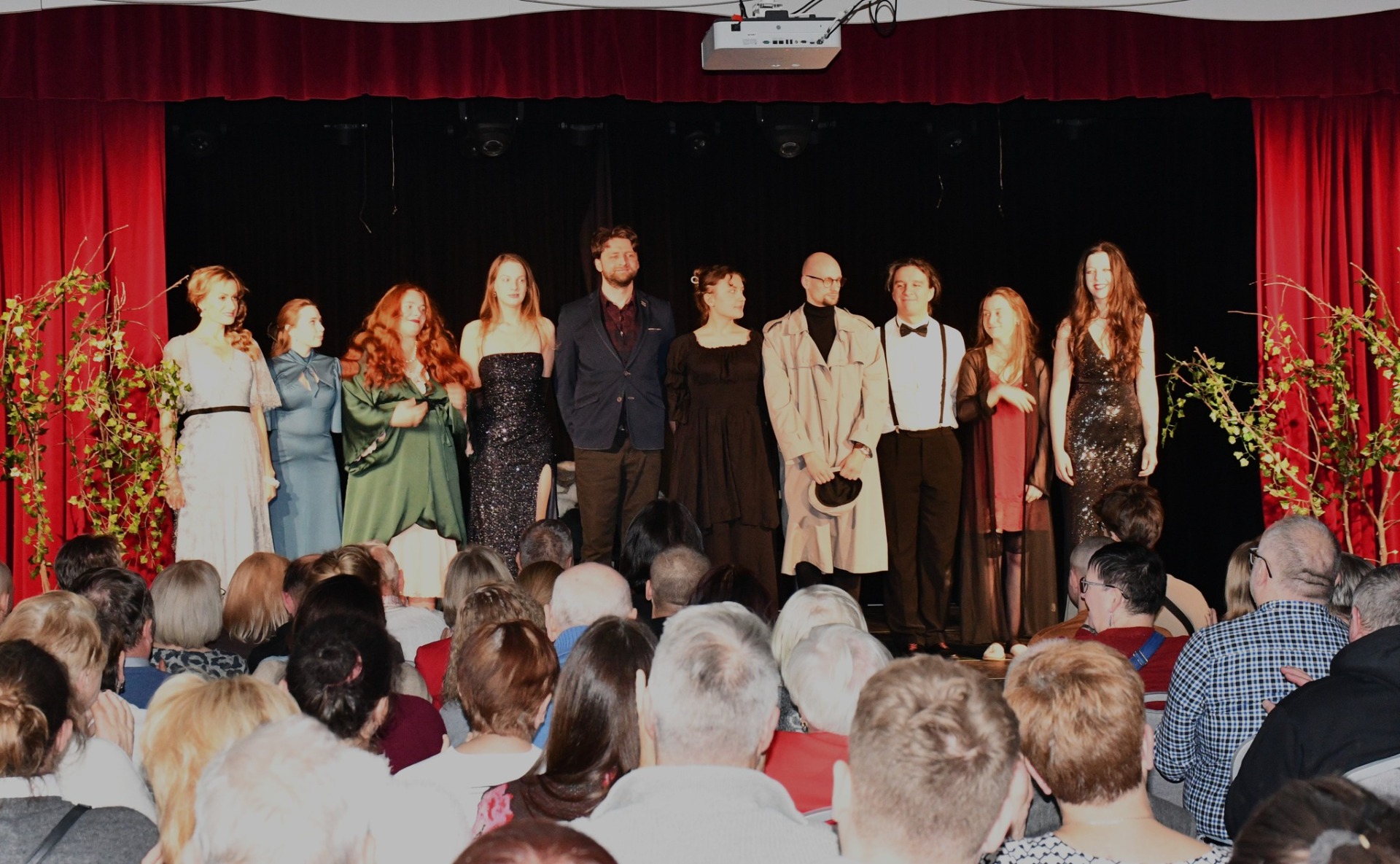 Scena z przedstawienia teatralnego pt. "Morderca kobiet"