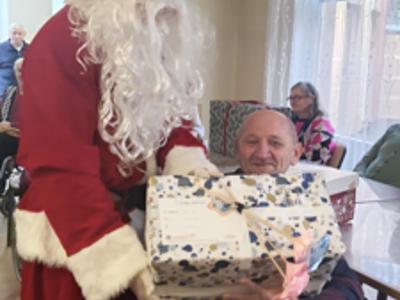 akcja Listy  -  Fundacja Święty Mikołaj dla Seniora