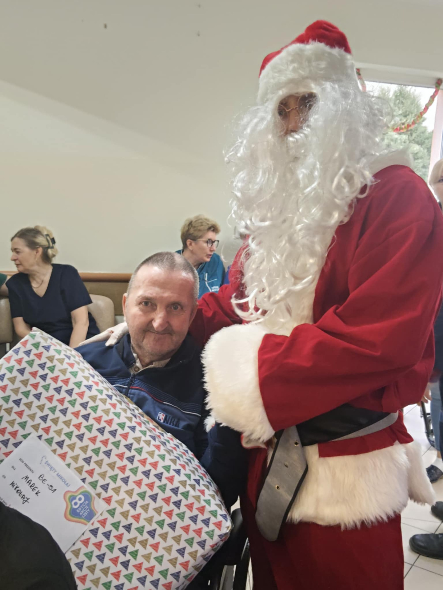 akcja Listy  -  Fundacja Święty Mikołaj dla Seniora