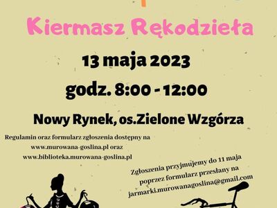 plakat informacyjny o pchlim targu, w tle rower, zabawki.