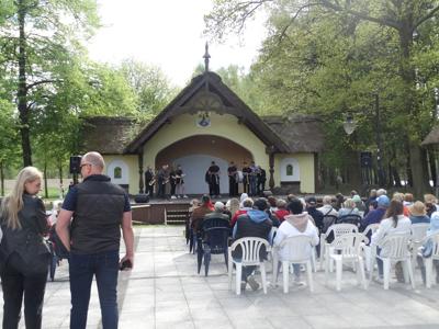 Majówka nad Jeziorem Wielewskim