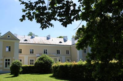 Widok pałacu od strony północnej