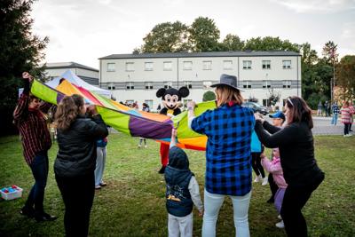 Zdjęcia z pikniku zorganizowanego z okazji obchodów 15 - lecia Stowarzyszenia 