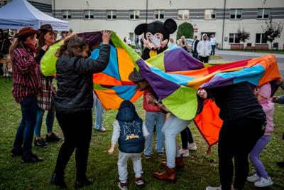 Zdjęcia z pikniku zorganizowanego z okazji obchodów 15 - lecia Stowarzyszenia 