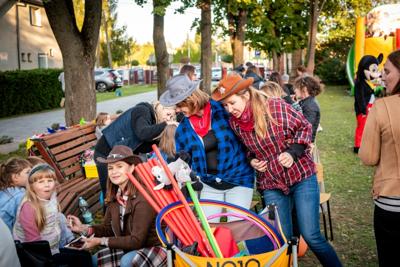 Zdjęcia z pikniku zorganizowanego z okazji obchodów 15 - lecia Stowarzyszenia 