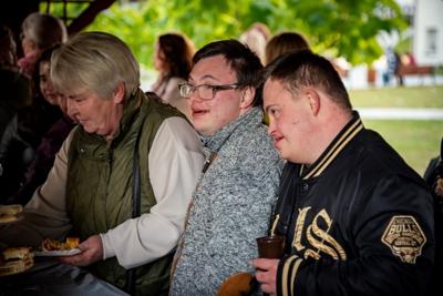 Zdjęcia z pikniku zorganizowanego z okazji obchodów 15 - lecia Stowarzyszenia 