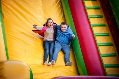 Zdjęcia z pikniku zorganizowanego z okazji obchodów 15 - lecia Stowarzyszenia 