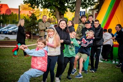 Zdjęcia z pikniku zorganizowanego z okazji obchodów 15 - lecia Stowarzyszenia 