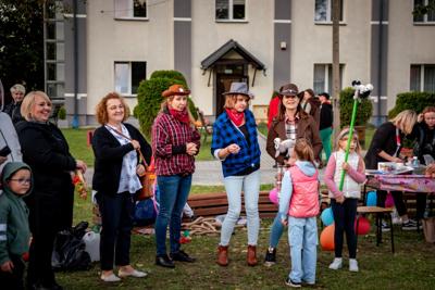 Zdjęcia z pikniku zorganizowanego z okazji obchodów 15 - lecia Stowarzyszenia 