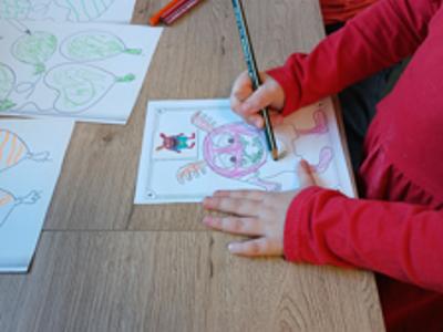 rysowanie potwora na wesoło 