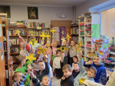 czytanie książki dla dzieci