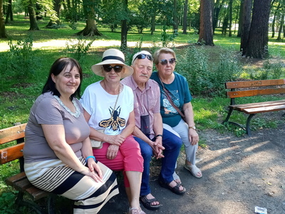 Klubowicze w łaskim parku