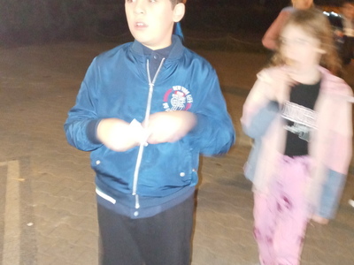 rozmowy podczas marszu