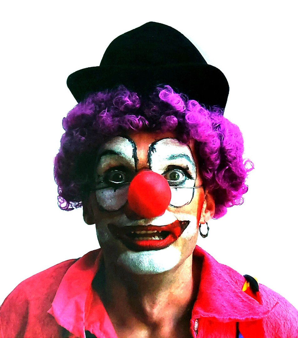 grzegorz_szymczyk__circus_nemo__portret_autora.jpg [1125x1276]