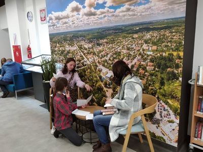 uczestnicy gry bibliotecznej