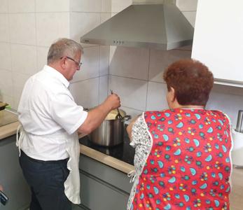 Zajęcia „Zdrowa Żywność” w Klubie Seniora (19 lipca 2023 r.)