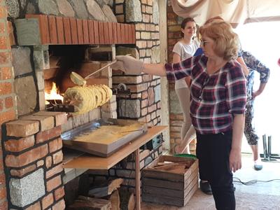 Wyjazd seniorów z Klubu Seniora do przedsiębiorstwa ekonomii społecznej (5 czerwca 2023 r.)