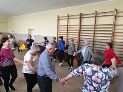 Zajęcia rytmiki z elementami muzykoterapii w ramach projektu „Klub Seniora Aktywnie” (7 lutego 2023 r.)