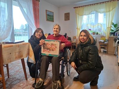 Paczki świąteczne dla rodzin z dziećmi, osobom samotnym i potrzebującym (grudzień 2023 r.)