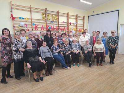 Zabawa karnawałowa w Klubie Seniora (8 i 9 lutego 2024 r.)