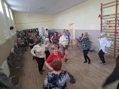 Zabawa karnawałowa w Klubie Seniora (8 i 9 lutego 2024 r.)