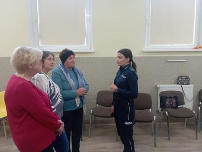 Spotkanie seniorów z przedstawicielami Policji i ZUS (23 października 2024 r.)