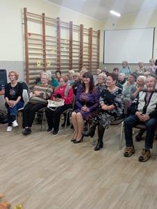 Wizyta dzieci z Przedszkola nr 1 im. Kubusia Puchatka w Klubie Seniora