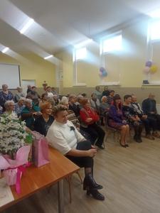 Wizyta dzieci z Przedszkola nr 1 im. Kubusia Puchatka w Klubie Seniora