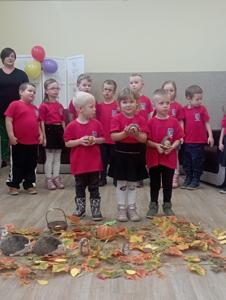 Wizyta dzieci z Przedszkola nr 1 im. Kubusia Puchatka w Klubie Seniora