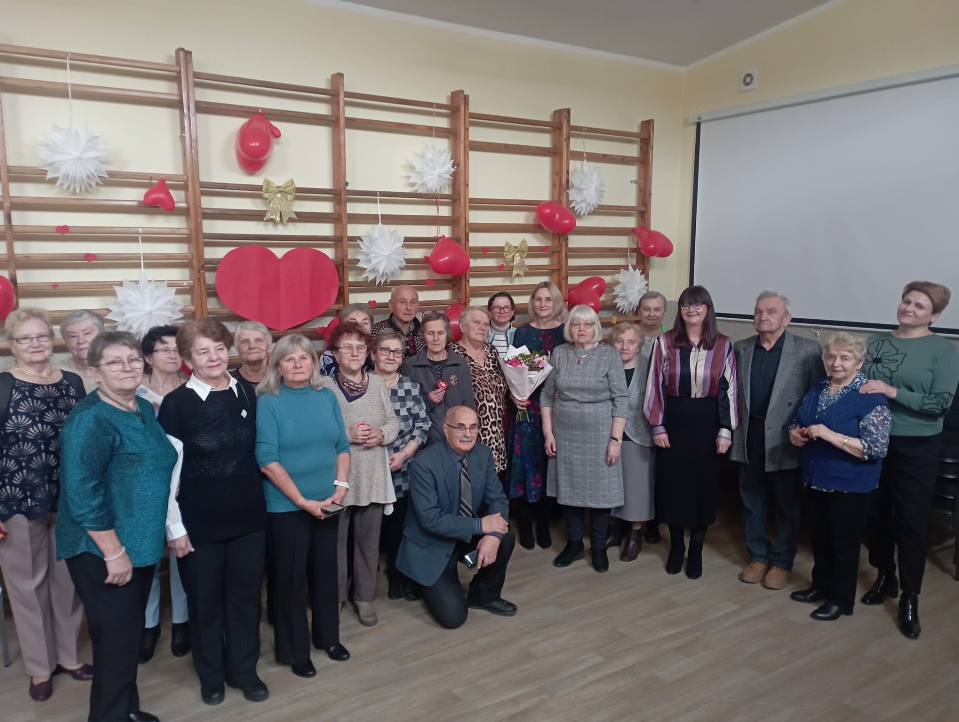 Walentynkowe spotkanie w Klubie Seniora (14 lutego 2025 r.)