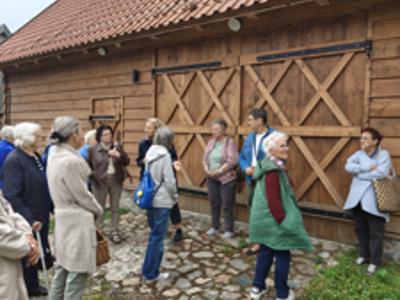 Podróż w czasie – wizyta Klubu Seniora w Muzeum Kultury Ludowej w Węgorzewie