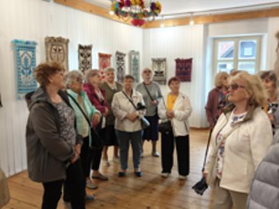 Podróż w czasie – wizyta Klubu Seniora w Muzeum Kultury Ludowej w Węgorzewie
