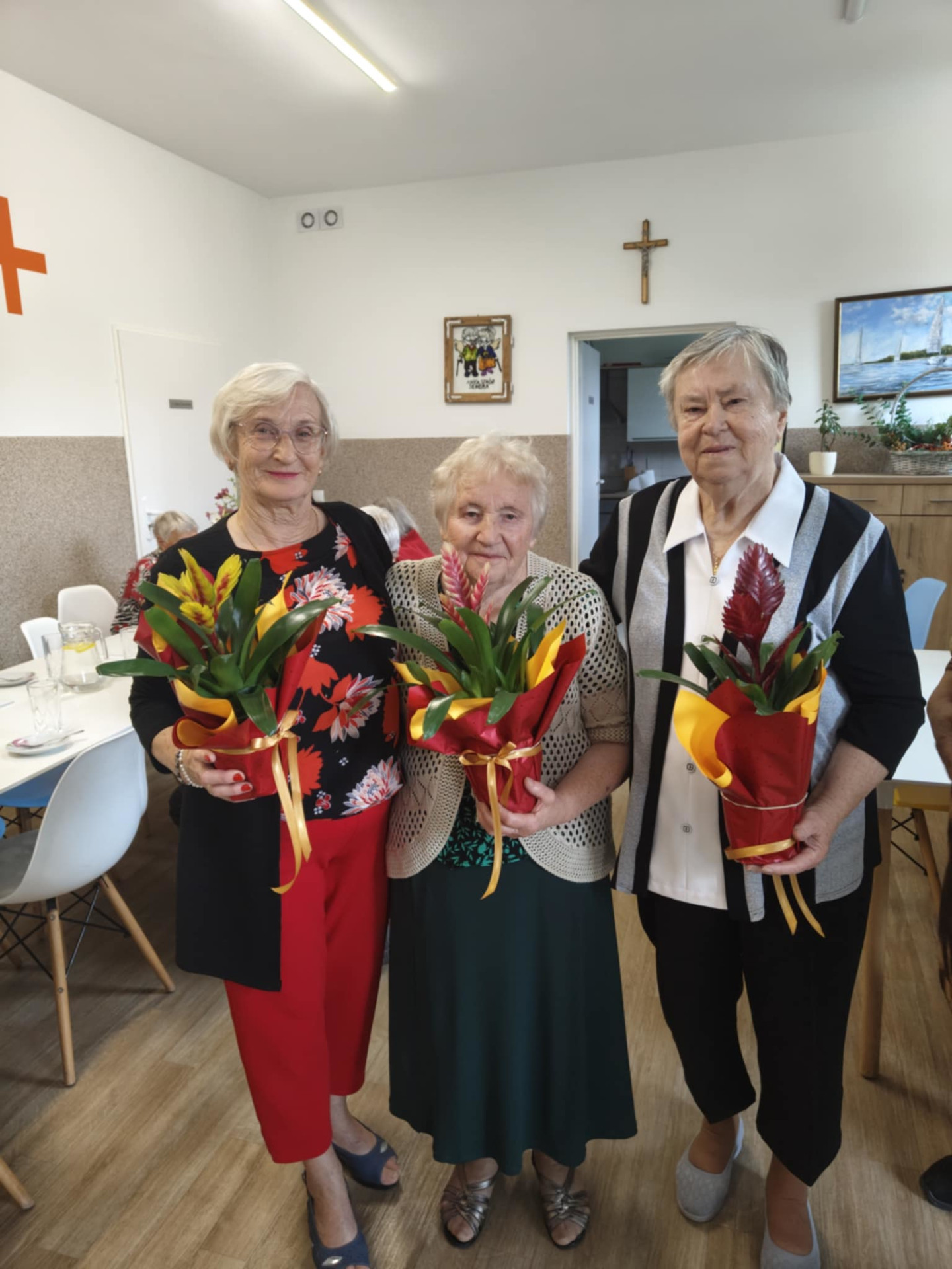 Kawa, Słodkości i Uśmiechy – Imieniny w Klubie Seniora+ ❤️
