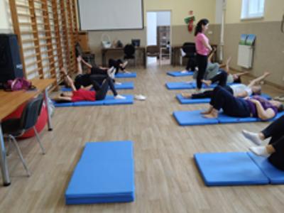 Zajęcia fitness w Klubie Seniora