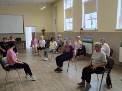 Zajęcia fitness w Klubie Seniora