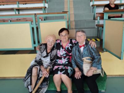 „Międzypokoleniowy festyn w Węgorzewie – wspólna zabawa seniorów i najmłodszych”